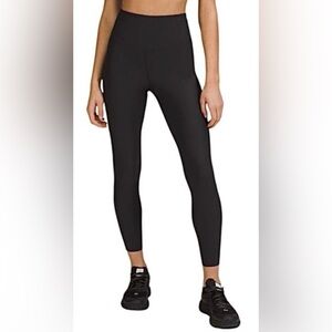 Lululemon Base Pace High-Rise Ribbed Tight 25” in Black - Size 4